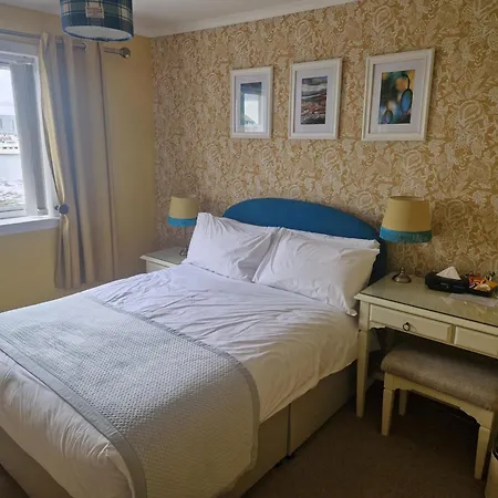 Twenty Seven Bed & Breakfast Stornoway  Exterior photo